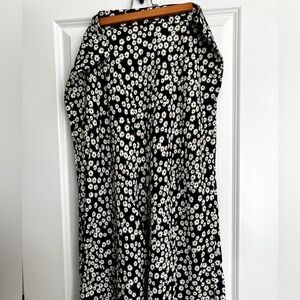 Sezane’s Sandy Skirt B&W/Yellow Daisies Slip Skirt  - Size 14, 46